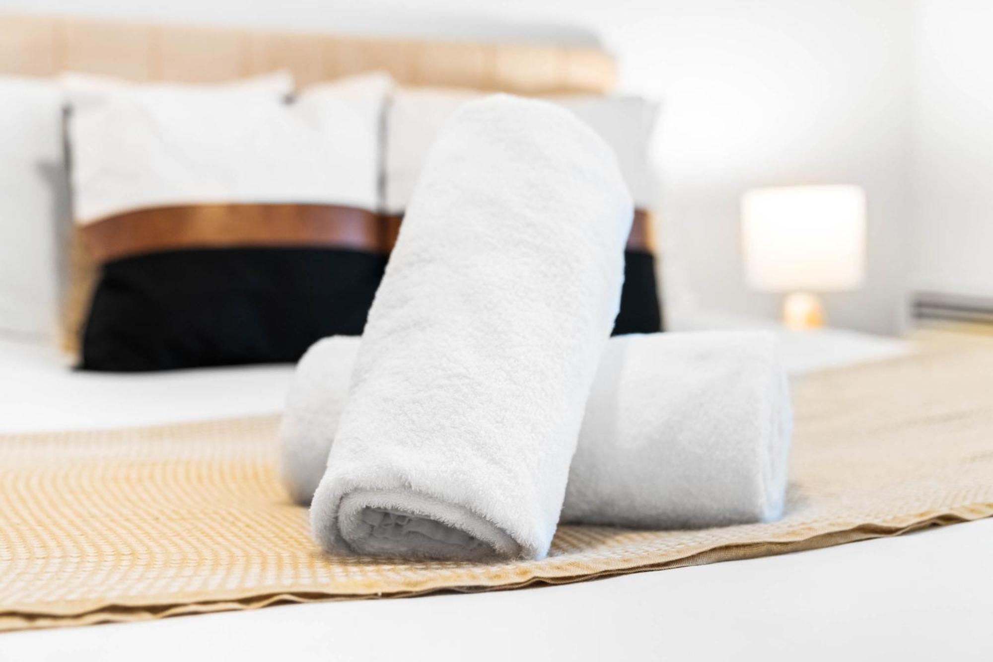 Centre - Self Contained - Private Access - Free Wifi & Netflix - Rated - 3ps * Birmingham